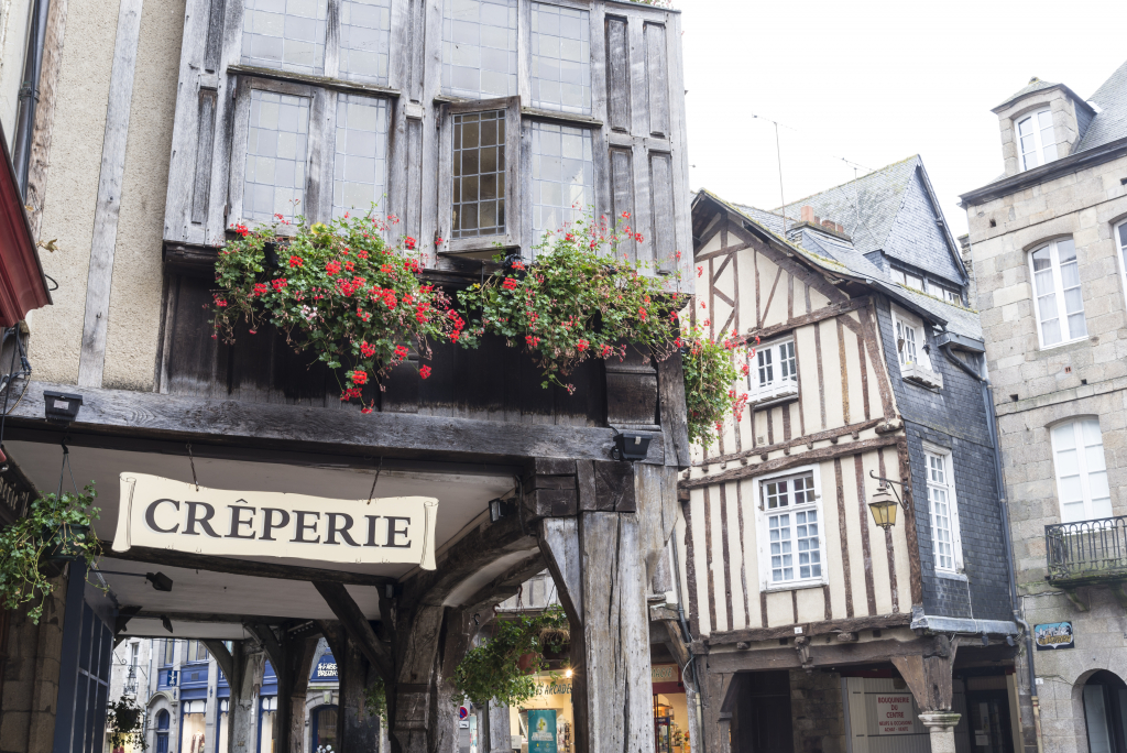 Devanture d'une crêperie, la spécialité de la région